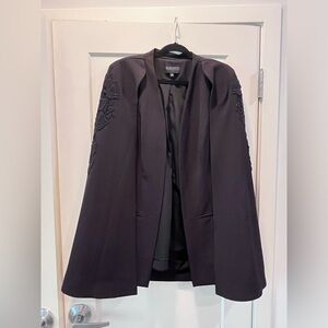 Eloquii Plus Size Black Floral Lace
Applique Mock Collar Cape Jacket sz 16